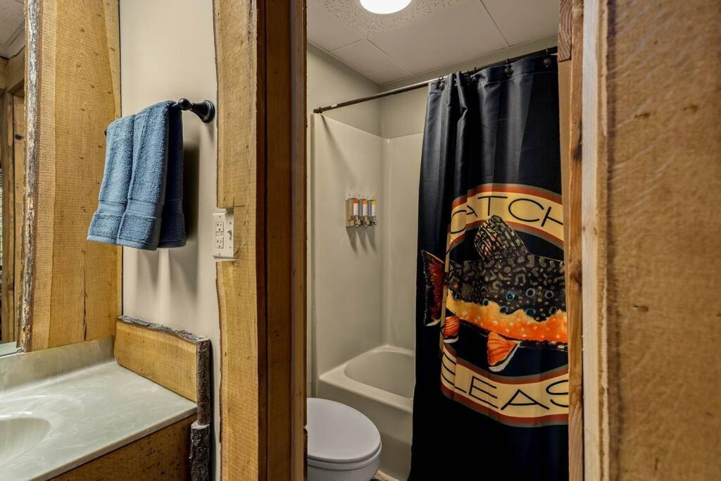 Stonegate Lodge King Bed Wifi 50 Roku Tv Salt Water Pool Room #104 Eureka Springs Ngoại thất bức ảnh